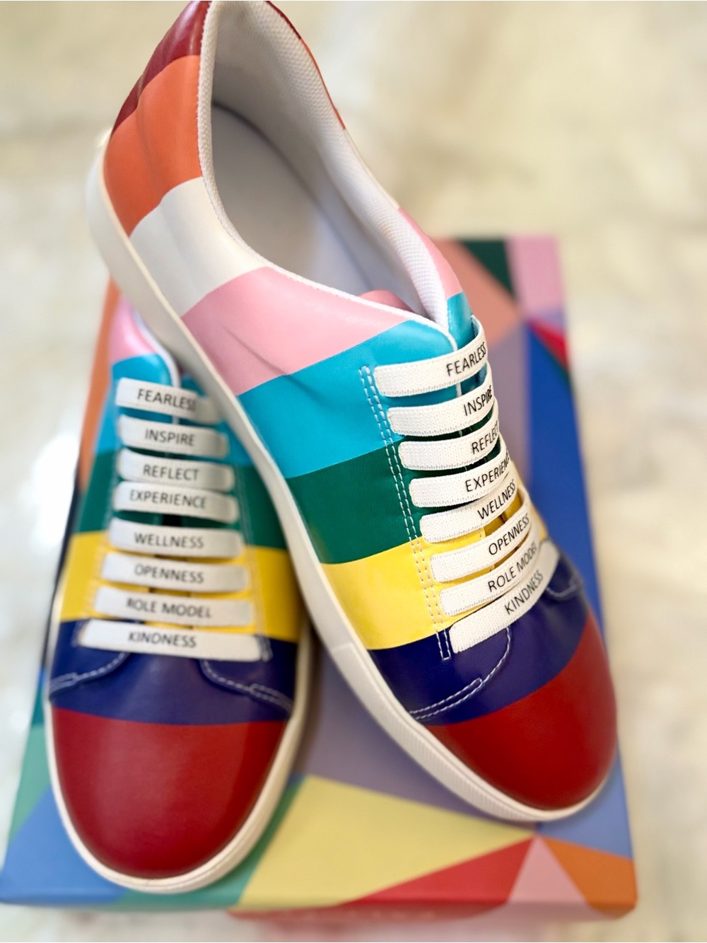 Colorblock Inspiring Lace-Up Sneakers - Multicolor - Picture 3 of 6